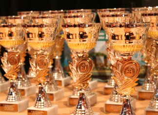 Kiedy statuetki z grawerem mówią więcej niż dyplom? O symbolice trwałych form uznania grawernia - statuetki z grawerem 3 - Pawel.jpg